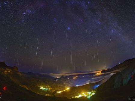 Spectacular composition of Geminids 2023, made from Gran Canaria
