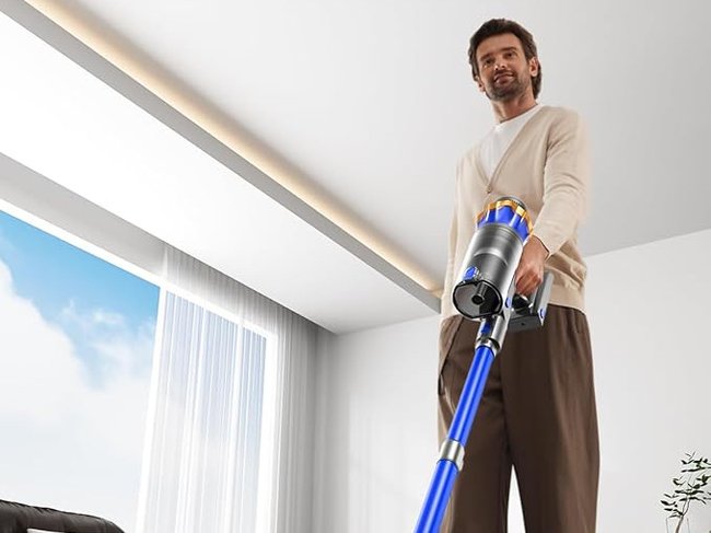 The Jellypig Cordless Vacuum Cleaner normally costs $259.99, but for a limited time it's reduced to $159.99 on Amazon Australia.