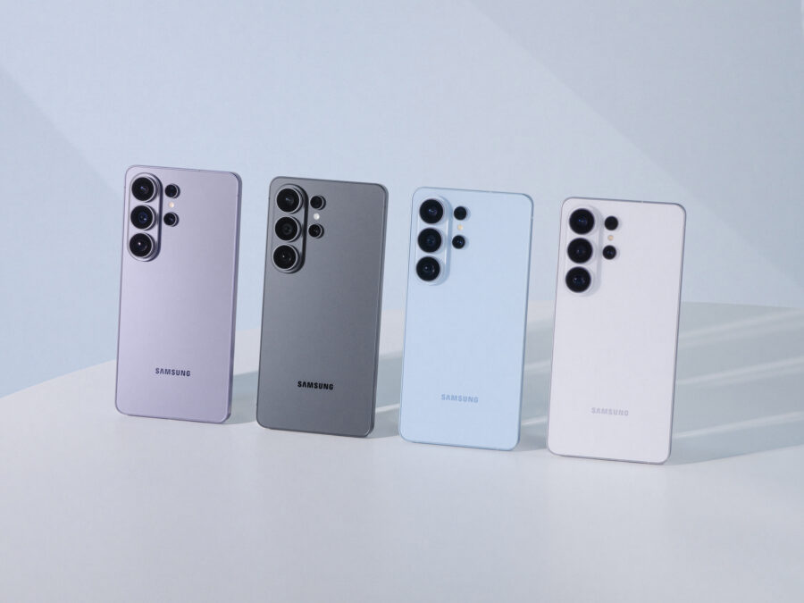 Four Samsung Galaxy S26 Ultra devices in different colors showing off their up to 200MP camera system with zoom and telephoto lenses for professional photography.