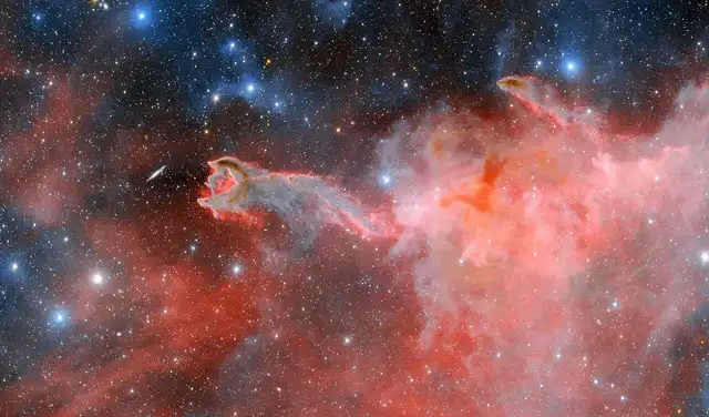 CG 4 is one of the many comet balls in the Milky Way. Photo: CTIO/NOIRLab/DOE/NSF/AURA